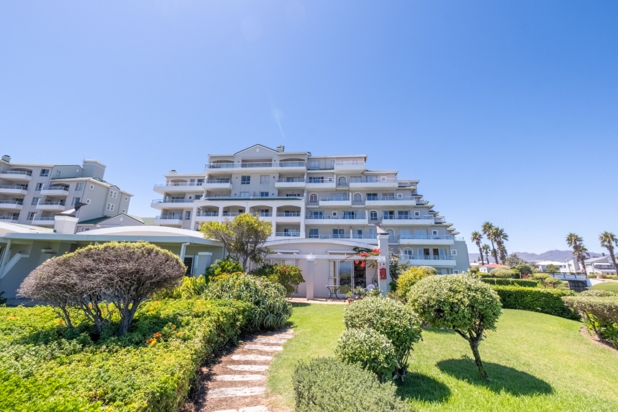 4 Bedroom Property for Sale in Greenways Golf Estate Western Cape